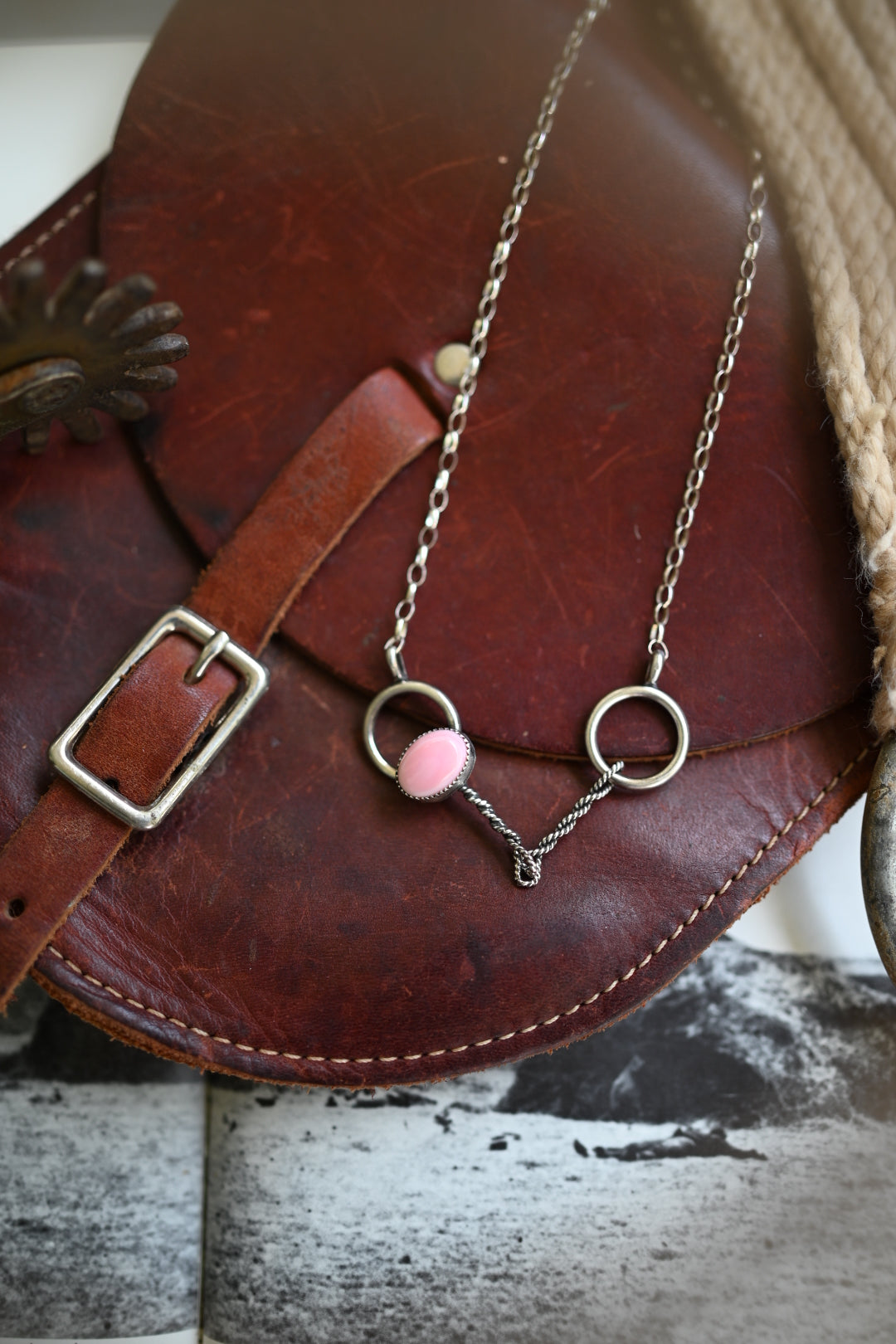 Snaffle Bit Necklace Pink Conch