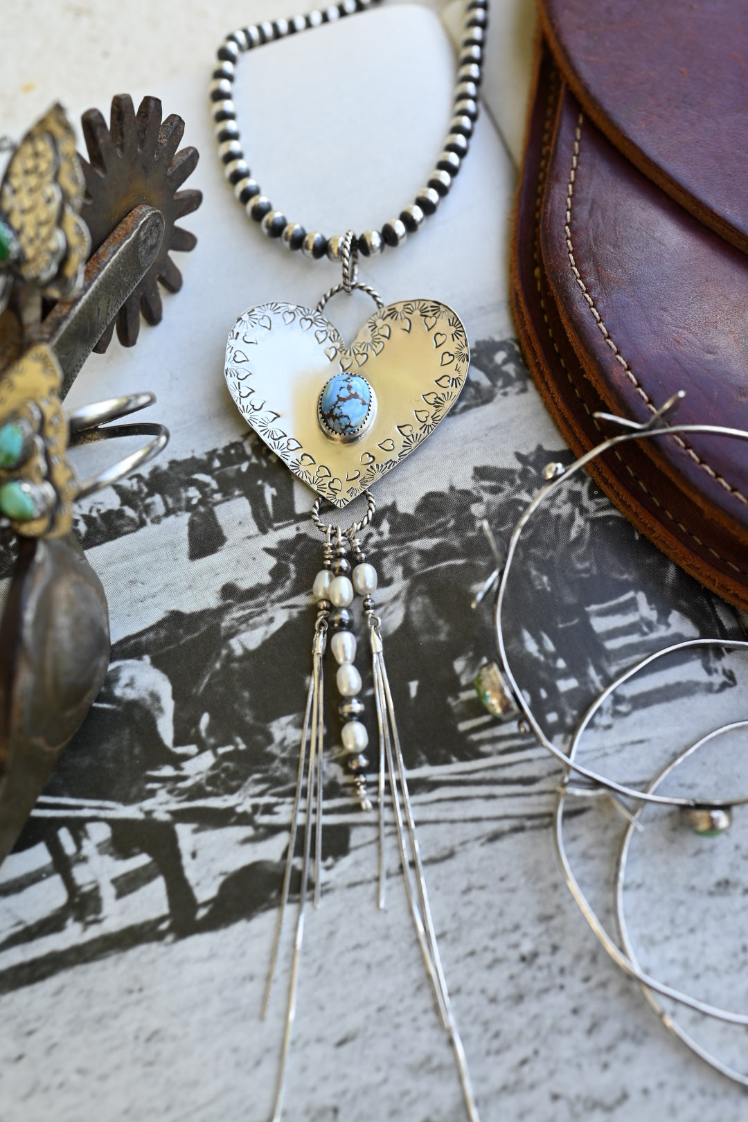 HEART STRINGS PENDANT